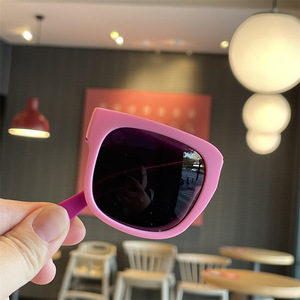 Kids Foldable Polarized <b>Sunglasses</b> Square Frame Portable UV400 Protection Children <b>Sunglasses</b> With Storage Case - Product Image 6