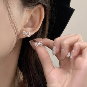 Boucles d'oreilles argentées Mini Ruban Fashion - Product Image 1