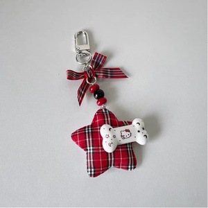 Pendentif chaton étoile à carreaux rouges en tissu, breloque de sac, ornement de téléphone portable, style Ins - Product Image 1