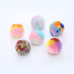 Jouets pour chats <span class=keywords><strong>en</strong></span> gros PKY, balle <span class=keywords><strong>en</strong></span> <span class=keywords><strong>mousse</strong></span> EVA pour chaton, jouet à mâcher pour chat, balle arc-<span class=keywords><strong>en</strong></span>-ciel avec queue <span class=keywords><strong>en</strong></span> peluche, jouet interactif pour chat - Product Image 6