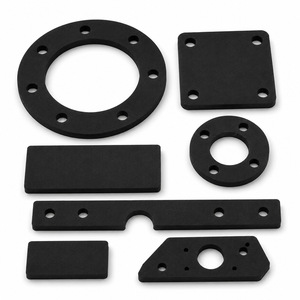 Joints en mousse EVA ignifuges sur mesure, noirs, de forme irrégulière, découpés et perforés, avec adhésif, pour étanchéité et amortissement - Product Image 1
