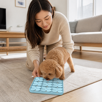 Tapis à lécher pour chien en silicone de qualité alimentaire avec ventouses antidérapantes, facile à nettoyer, anti-étouffement, tapis d'alimentation lente pour chiens de petite et moyenne taille