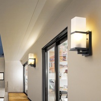 Applique murale LED extérieure moderne avec diffuseur acrylique, étanche, en aluminium, blanc chaud 3500K, garantie 2 ans, pour villa, balcon, jardin, allée