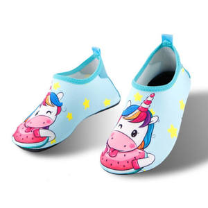 Prix usine enfants chaussures de natation chaussures d'eau à séchage rapide antidérapant peau d'eau pieds nus chaussures de sport Aqua chaussettes pour garçons filles tout-petits - Product Image 3