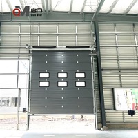 Porte sectionnelle électrique à ouverture latérale QIMEN Cutedoor, style industriel moderne, certifiée CE, résistante au vent, en aluminium, 60 dB