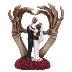 Unique Hot Sale Romantic Halloween Wedding Couple Resin Figurine Bride Groom Skull Sculpture Resin Crafts Home Decoration