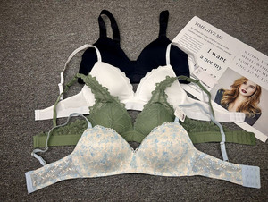 1-B0549 # Reggiseni a Triangolo <span class=keywords><strong>Senza</strong></span> <span class=keywords><strong>Ferretto</strong></span> Comodi a Basso Prezzo, Alcuni con Gancio, Commercio all'Ingrosso per l'Estero - Product Image 3