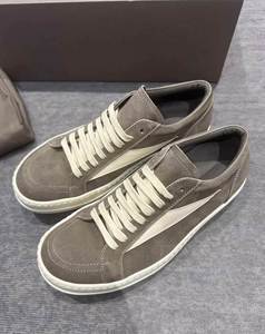 Zapatos Deportivos para Caminar con Diseño Retro, Amortiguación, Antideslizantes, Parte Superior de Gamuza, Suela Gruesa, de Alta Calidad y Lujo - Product Image 1