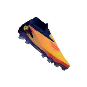 Botas de fútbol FG/TF al por mayor OEM/ODM para adultos y jóvenes, con opciones antideslizantes, ligeras y transpirables de tejido. - Product Image 1