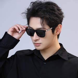 Nuevas gafas de sol con montura cuadrada para hombre, montura de plástico y metal polarizada negra UV400 para conducir, protección solar - Product Image 3