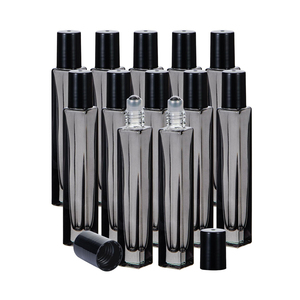 Flacon de parfum en verre noir fin carré format poche 10 ml avec couvercle noir, impression sérigraphique, logo personnalisable, échantillon disponible - Product Image 1