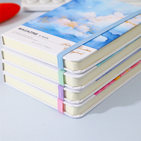 Carnet A6 à couverture rigide 103x137mm 80GSM 100 feuilles lignées Marbre Doré Bande élastique 216 pièces/carton Vente en gros