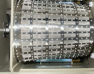 Sistema Completo de Acuicultura con Filtro de Tambor RAS de 25 Micras y 100m3/h con Lámpara UV para Cultivo de Tilapia, Camarones y Tratamiento de Agua Bruta - Product Image 4