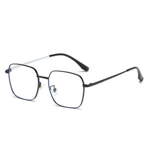 Nouvelles lunettes anti-lumière bleue à monture carrée pour femmes, monture entière en métal peint, verres en ac, style coréen, lunettes populaires en ligne - Product Image 2