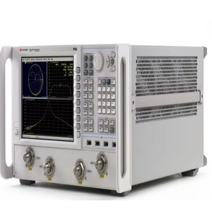 Analyseur de réseau micro-ondes Keysight / Agilent N5225a Pna, 50 GHz - Product Image 2
