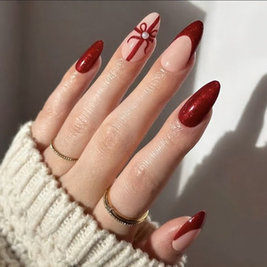 <span class=keywords><strong>Uñas</strong></span> Postizas Rojas <span class=keywords><strong>de</strong></span> Navidad con Punta Francesa Almendrada Mediana y Lazo, con Acento <span class=keywords><strong>de</strong></span> Perla, <span class=keywords><strong>Uñas</strong></span> Acrílicas Rojas Vino Brillantes para Mujer, Venta al por Mayor - Product Image 1