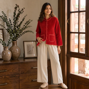 Blouson Bomber en Velours Rouge pour Femme avec Col Montant, Design Matelassé, Rembourrage en Coton, Respirant, Écologique, Vêtement d'Extérieur Décontracté pour l'Hiver - Product Image 1