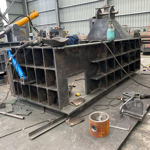 Machine à balles automatique pour les usines de recyclage pour canettes/cuivre/aluminium - Product Image 3