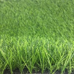 Pelouse de tapis <span class=keywords><strong>synthétique</strong></span> d'installation facile 40mm herbe artificielle résistante à l'usure de 50mm pour le futsal d'intérieur - Product Image 1