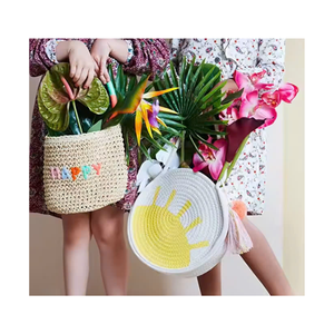 Bolso Tote vintage de algodón orgánico con borla de pompón Patrón de ganchillo hecho a mano Bolso de verano de bajo precio de Vietnam - Product Image 4