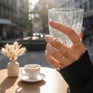 Gran oferta de anillos de calavera de mariposa abiertos ajustables de Plata a la moda con chapado en oro de 18K, diseño de incrustaciones simples bonitas al por mayor - Product Image 3
