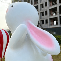 Conception et personnalisation gratuites de statues d'animaux en résine résistantes à la corrosion pour la décoration des fêtes avec logo et couleurs personnalisés