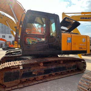 Excavatrice d'occasion HYUNDAI 220LC-7H Prix avantageux excellentes performances Excavatrice d'occasion HYUNDAI à vendre - Product Image 1