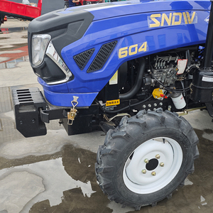Hoogwaardige landbouwtractor met vier wielen, compacte 4WD <span class=keywords><strong>tractor</strong></span> met aanbouwdelen, CE EPA EURO 5 - Product Image 3