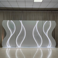 Panneau de fond LED Ondulé Moderne Blanc Illuminé pour Mariage, Écran de Décoration Personnalisée pour Événements, Affichage Décoratif de Mariage