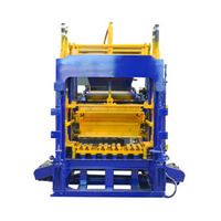 Machine de fabrication de blocs de ciment creux automatique à haute efficacité, contrôlée par PLC, pour briques de 5 à 15 cm, avec moteur et propulseur