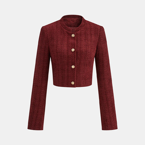 Blazer court en tweed bordeaux pour femme avec boutons dorés ornés, coupe ajustée personnalisable, veste de soirée formelle de bureau - Product Image 1