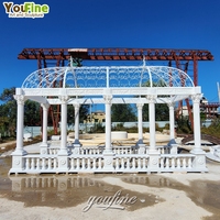 Pavillon de jardin rectangulaire en marbre, gazebo extérieur en pierre, colonnes Caryatide sculptées à la main, dôme en fer, style villa européenne classique