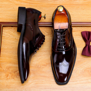 Chaussures Oxford classiques en cuir véritable pour hommes, à lacets, style britannique, cuir bruni, talon bas, semelle en caoutchouc durable, bout carré noir - Product Image 1