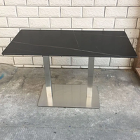 Table à manger moderne en acier inoxydable, pieds en fer, plateau en pierre frittée effet marbre, durable, facile à nettoyer, pour restaurant et café, directement de l'usine