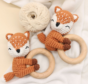 ของเล่นเขย่ามือเด็กทำมือรูปสัตว์น่ารัก ทำจากไม้และโครเชต์ รูปสุนัขจิ้งจอกและกวาง เหมาะสำหรับเด็กแรกเกิดและทารก - Product Image 6