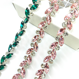 Wholesale Rhinestone Strips <strong>White</strong> Crystal Sliver Golden Cup Trimming Chain on T-<strong>shirt</strong> Shoes Bags Jewelry - Product Image 2