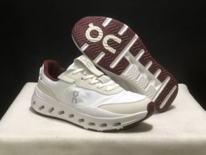 Calzado Deportivo Casual ROGER Wildcard on CLOUD 2026 con Parte Superior de Malla Transpirable, para Hombre y Mujer, con Suela Gruesa y Suave - Product Image 3