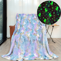 Couverture en polyester tissé moelleux et duveteux, imprimé arc-en-ciel qui brille dans le noir, pour canapé et enfants, utilisable en toutes saisons