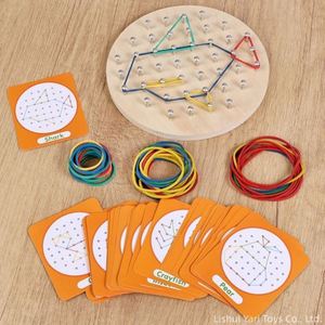 Jeu éducatif en bois : Géoboard avec cartes de motifs et élastiques – Stimule l'imagination et la créativité - Product Image 5
