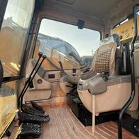 Excavatrice sur chenilles Caterpillar 320B d'occasion en excellent état, 20 tonnes, moteur d'origine japonais, modèle 2018, 987 heures, négociable