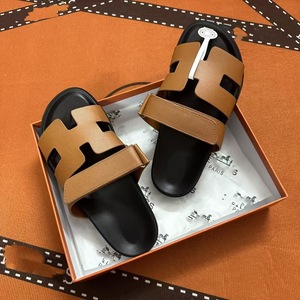 Chaussons en forme de H pour hommes, nouveau style <span class=keywords><strong>d</strong></span>'été, antidérapants, durables, confortables, doux, tendance pour les couples, modèle le plus vendu - Product Image 5