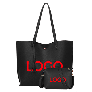 Set di Borse Personalizzate con Logo Stampato, Colore <span class=keywords><strong>Bordeaux</strong></span>, in Pelle Vegana, Set di 2 Pezzi, <span class=keywords><strong>Borsa</strong></span> a Mano e <span class=keywords><strong>Borsa</strong></span> a Tracolla per <span class=keywords><strong>Donna</strong></span> - Product Image 6
