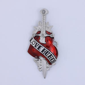 Hebilla de Cinturón de Mujer Estilo Occidental Personalizada, Aleación de Zinc, Suave, Moderna, Versátil, Diseño de Espada que Perfora el Corazón - Product Image 2