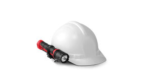 Lampe torche LED portable rechargeable haute performance 920 lumens, étanche IP68, faisceau large, résistante aux chocs (Niveau 4), pour usage industriel - Product Image 3