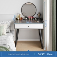 Table de maquillage moderne et minimaliste de style INS pour petite chambre étroite coiffeuse simple d'appartement avec miroir éclairé LED
