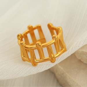 Anillo con forma de valla geométrica a la moda para mujer, joyería de fiesta ajustable de oro de 7mm - Product Image 3