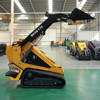 Minicaricatore Derette XC1100 con Motore EPA CE, Minipala Compatta Economica per Fattoria con Accessorio Benna