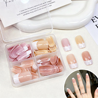 Approvisionnement exclusif transfrontalier : 96 faux ongles de style français couleur unie ; Ongles press-on préfabriqués rose nude français
