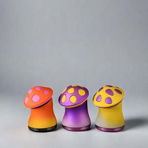 Nuevo Molinillo de Hierbas Creativo con Forma de Hongo y Degradado de Color, de Zinc, 63 mm, 4 Piezas, Molinillo Manual de Hierbas, Accesorios para Fumar - Product Image 2