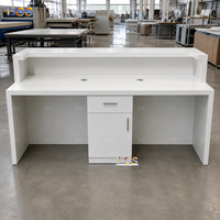 Comptoir de Check-in en Corian Personnalisé et Élégant pour Service Express Aéroportuaire, Fabrication Chinoise BSS, Comptoir de Check-in en Surface Solide Durable